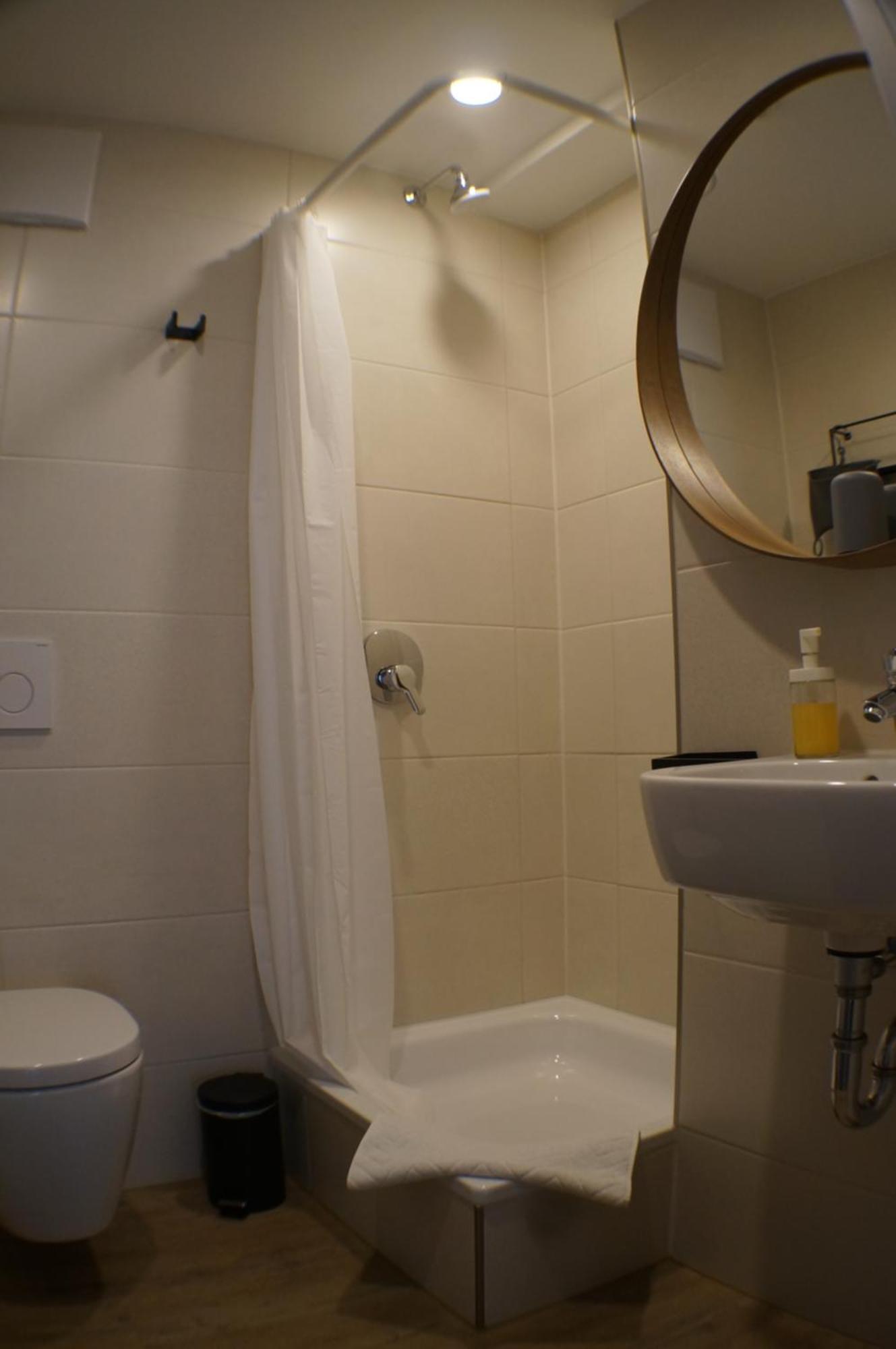 Hofgut Stefan Hostel Uhldingen-Mühlhofen Kültér fotó